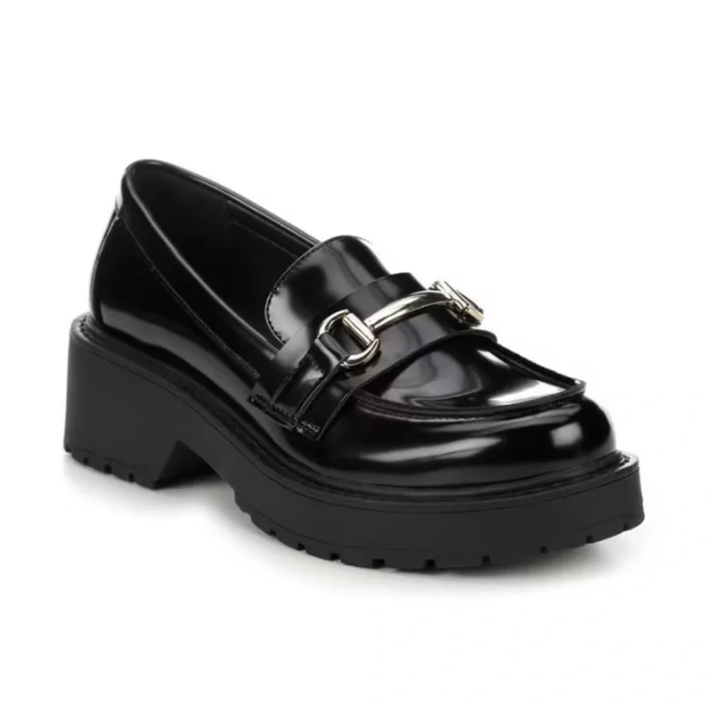 Madden Girl Carter-B shoes lug sole Y2K vibes size 6.5
